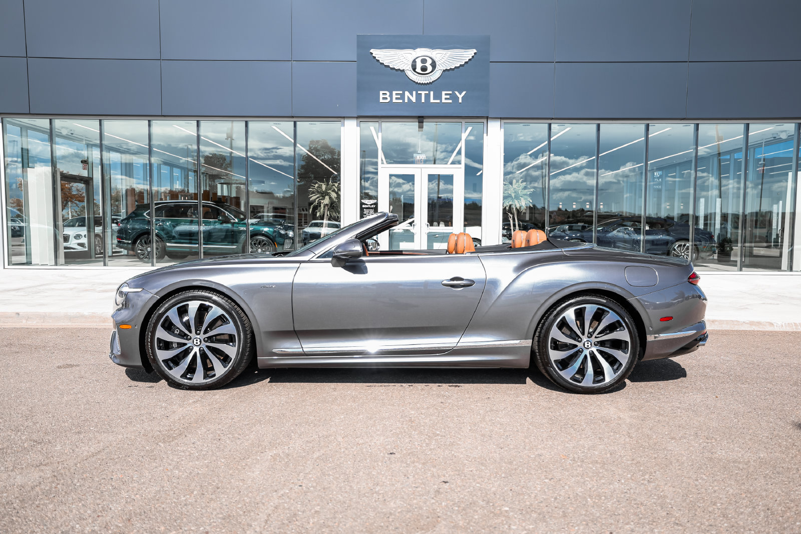 Certified 2026 Bentley Continental GT Azure AWD/4WD image 5