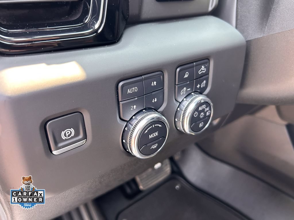 Used 2025 GMC Sierra 2500 AT4 w/ AT4 Premium Plus Package AWD/4WD image 13