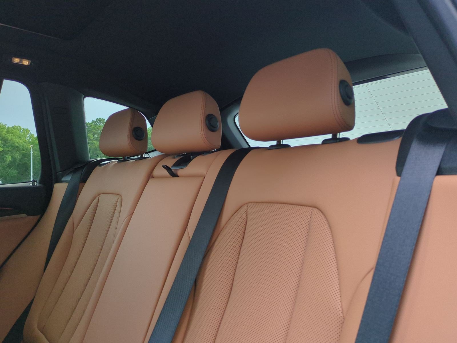 Used 2024 BMW X3 sDrive30i w/ Premium Package RWD image 32