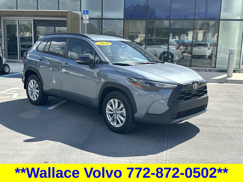 Used 2026 Toyota Corolla Cross LE FWD image 5