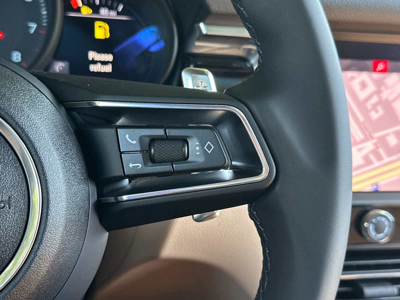 New 2026 Porsche Macan AWD/4WD image 28
