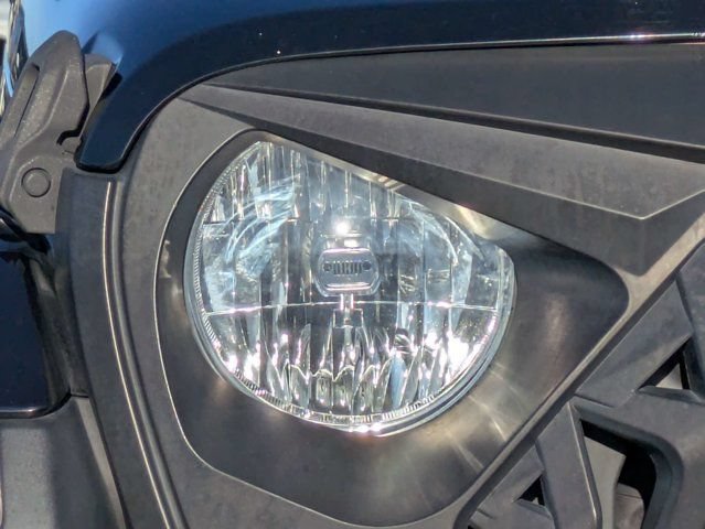 Used 2021 Jeep Gladiator Sport AWD/4WD image 9