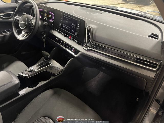 Used 2025 Kia Sportage LX image 22