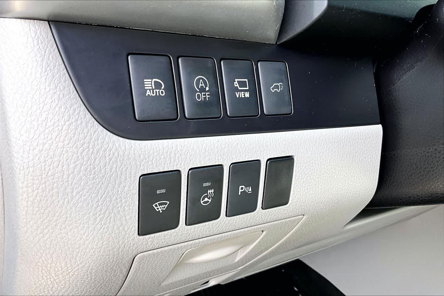 Used 2017 Toyota Highlander Limited Platinum w/ Carpet Mat Package AWD/4WD image 32