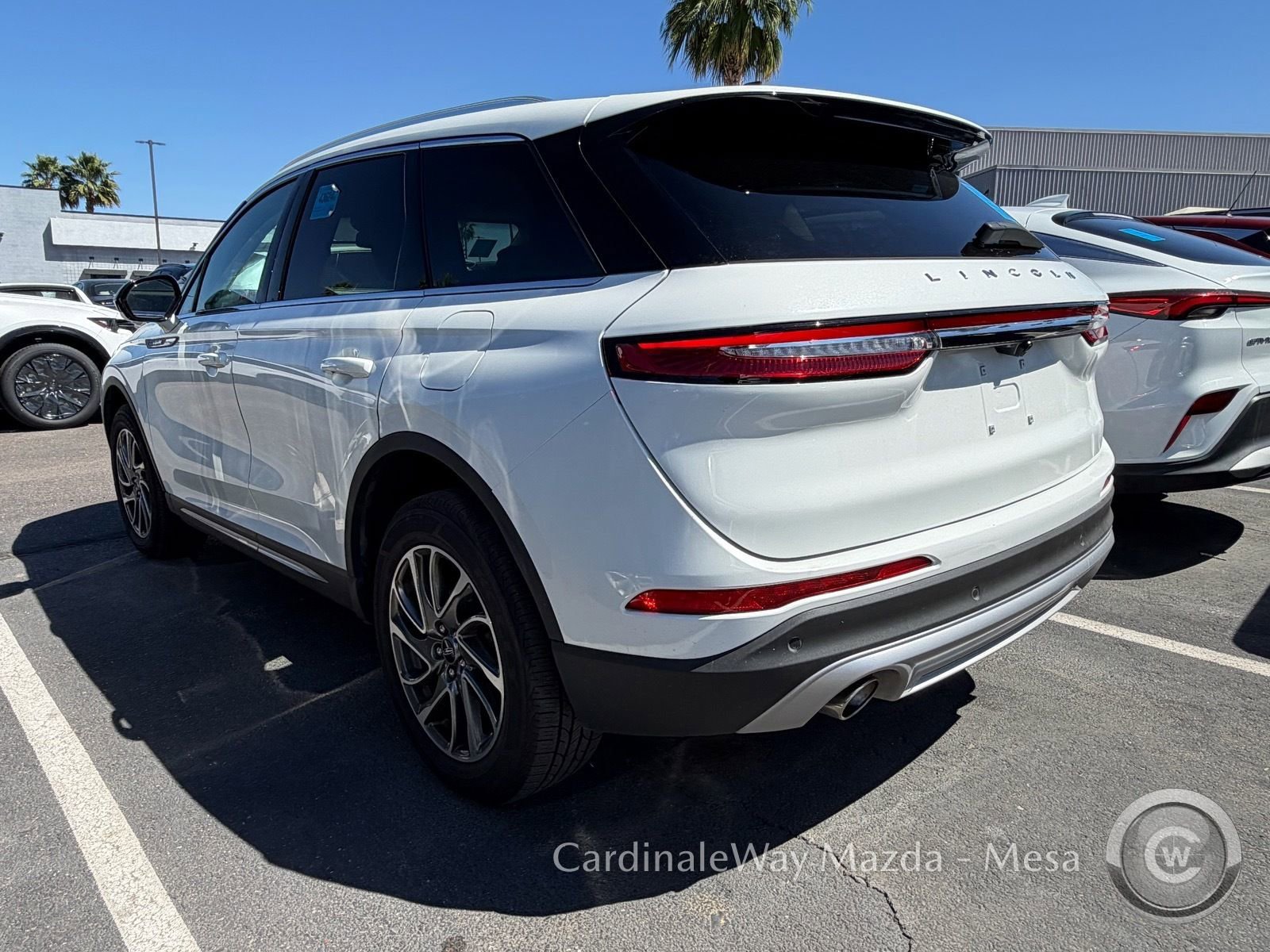 Used 2021 Lincoln Corsair AWD w/ Equipment Group 101A image 4