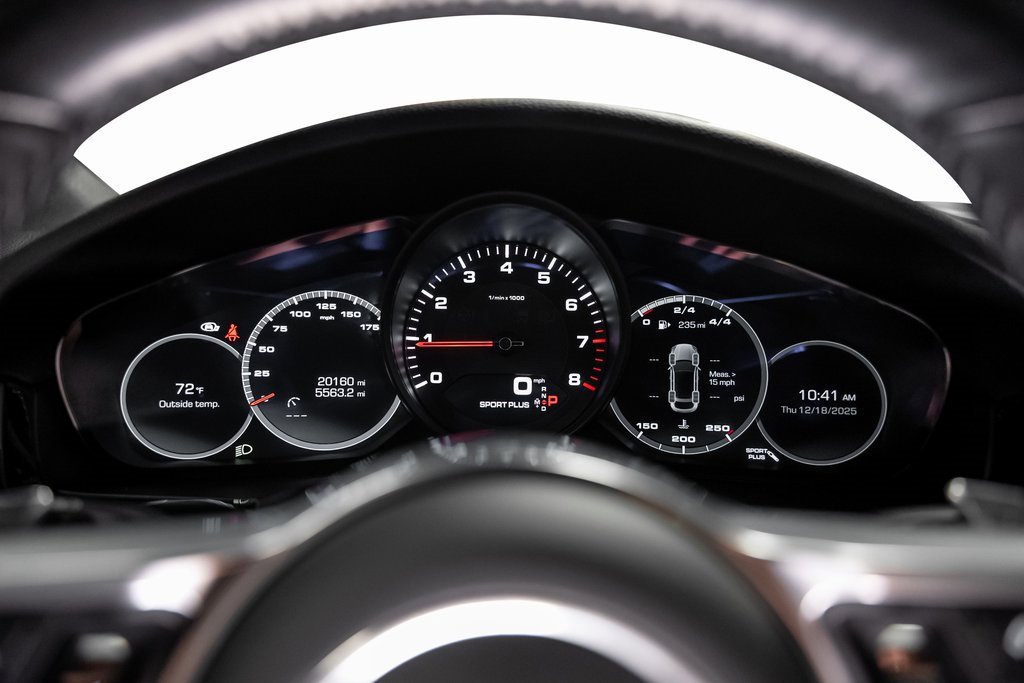 Used 2021 Porsche Cayenne Coupe image 43