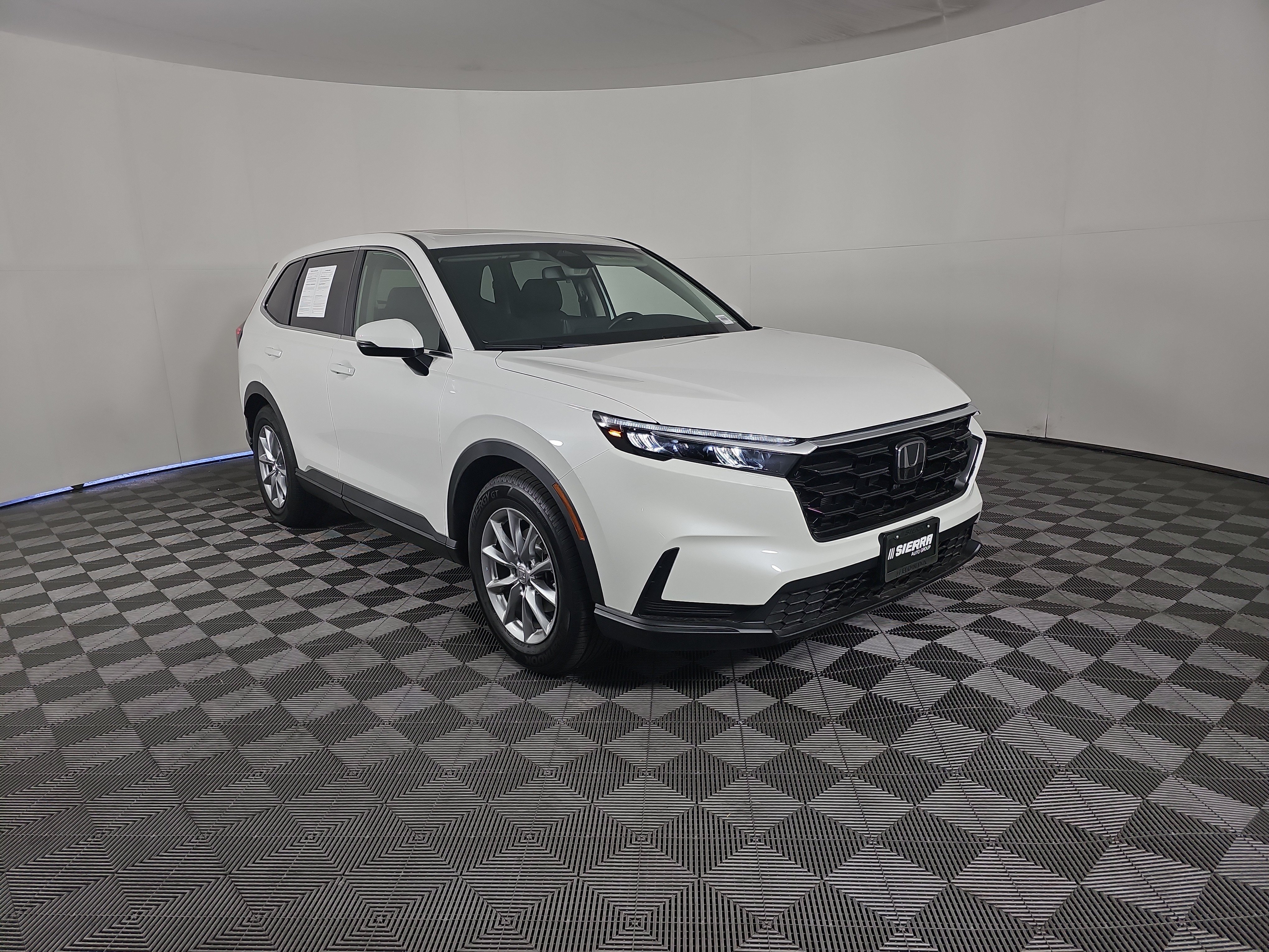 Used 2026 Honda CR-V EX image 2