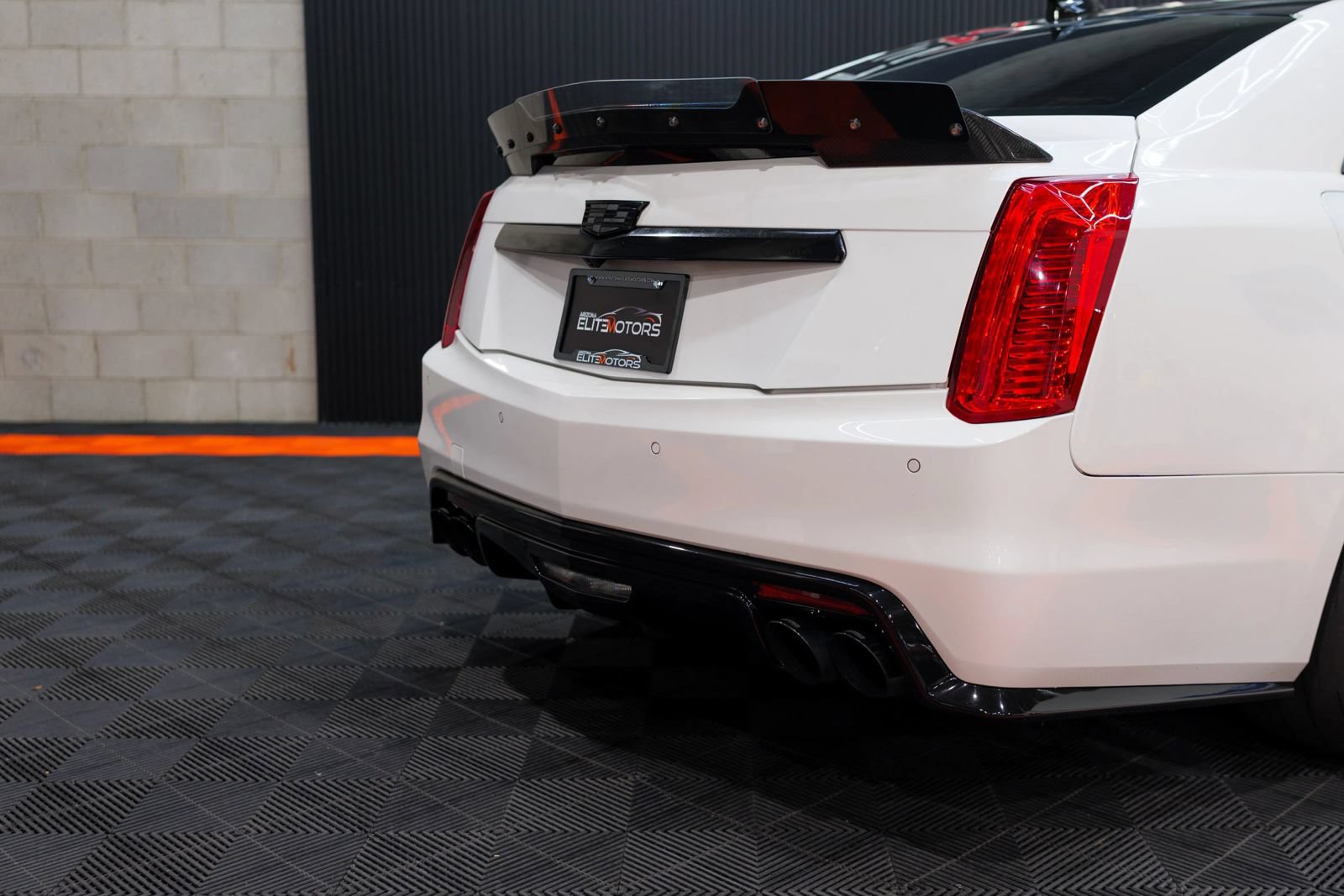 Used 2016 Cadillac CTS V w/ Luxury Package RWD image 19