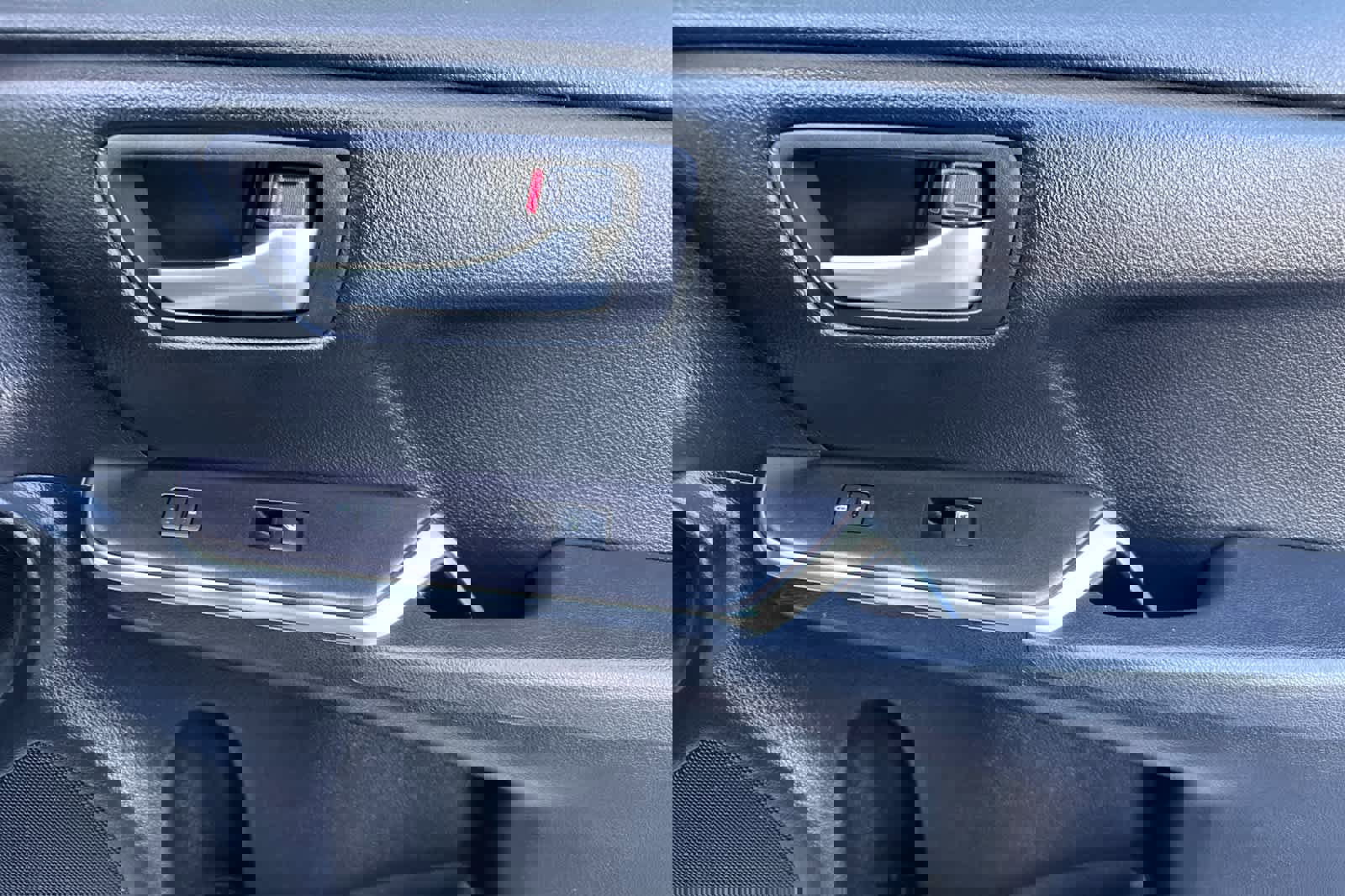 Used 2016 Toyota Camry SE FWD image 18