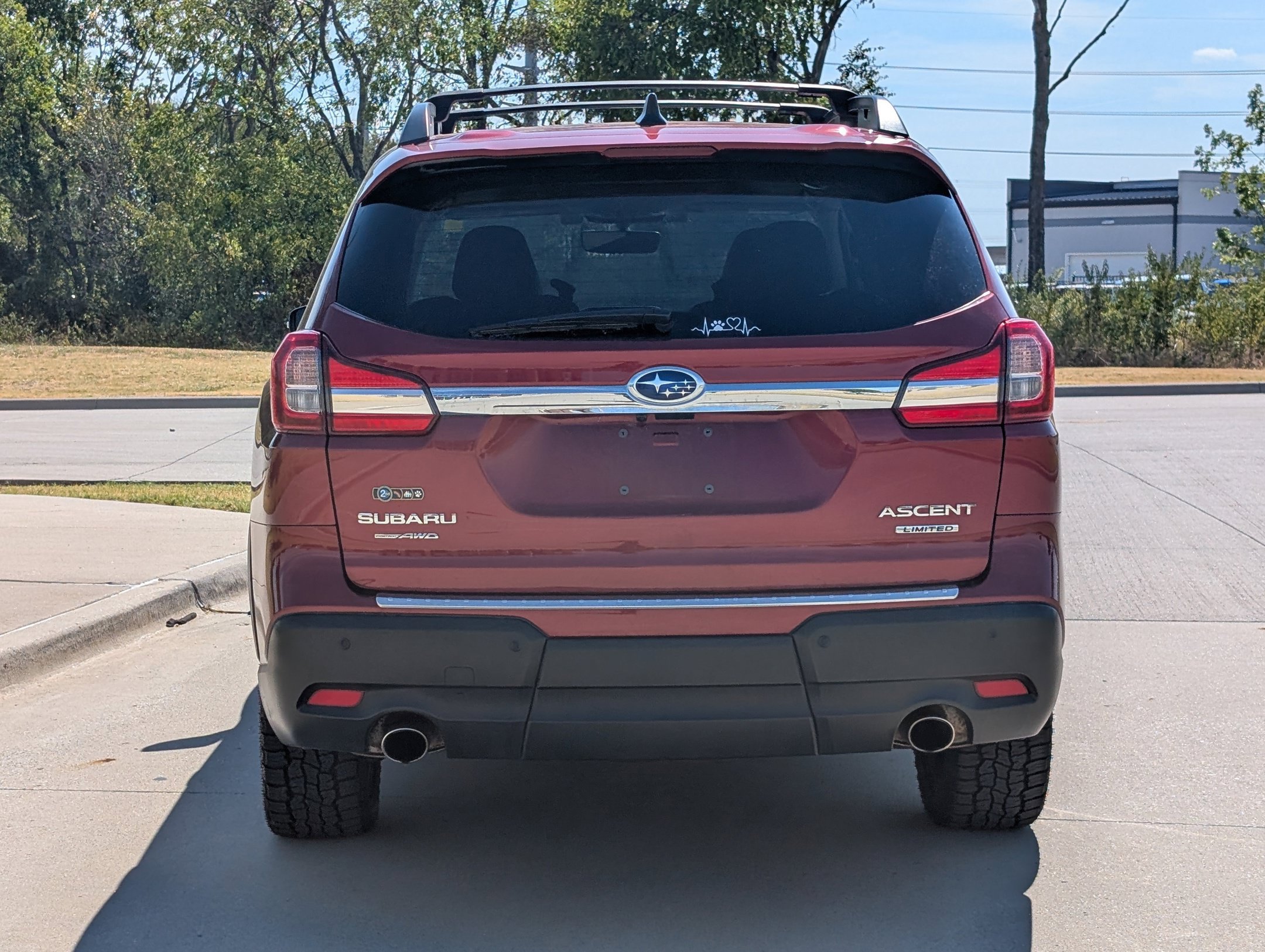 Used 2022 Subaru Ascent Limited w/ Technology Package AWD/4WD image 6