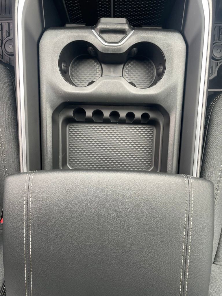 New 2026 RAM 1500 4x4 Crew Cab image 18