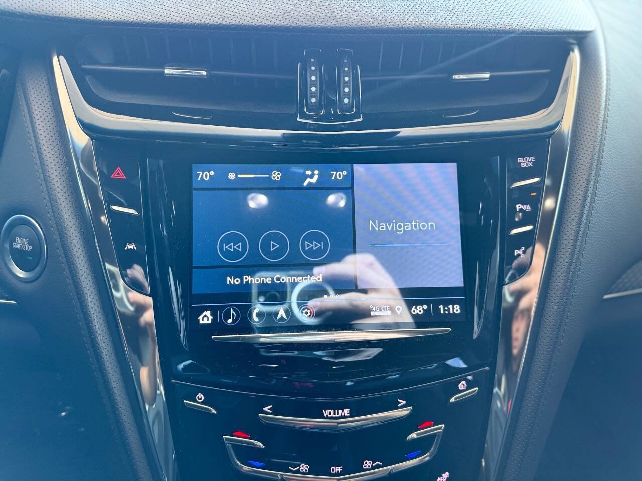 Used 2018 Cadillac CTS V w/ Luxury Package RWD image 74