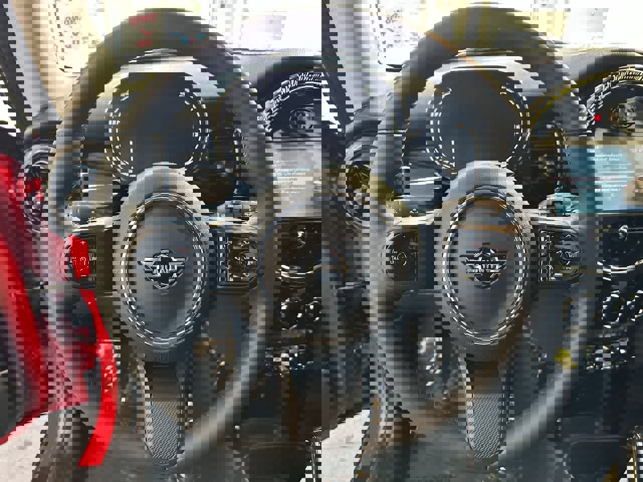 Certified 2024 MINI Cooper SE image 14