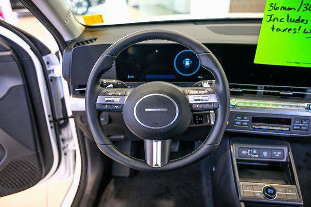New 2025 Hyundai Kona SEL FWD image 8