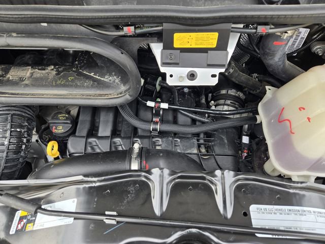 Used 2025 RAM ProMaster 2500 w/ Premium Convenience Group image 31