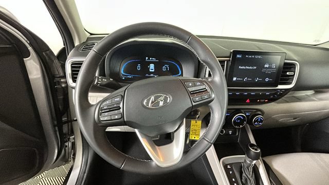 Certified 2023 Hyundai Venue SEL FWD image 14