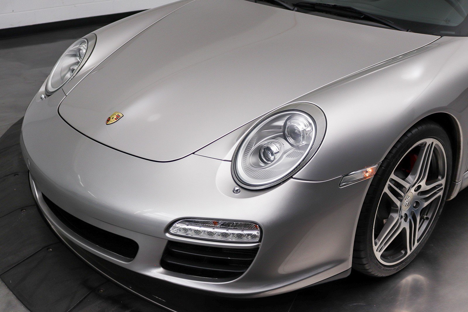 Used 2011 Porsche 911 Carrera S RWD image 18