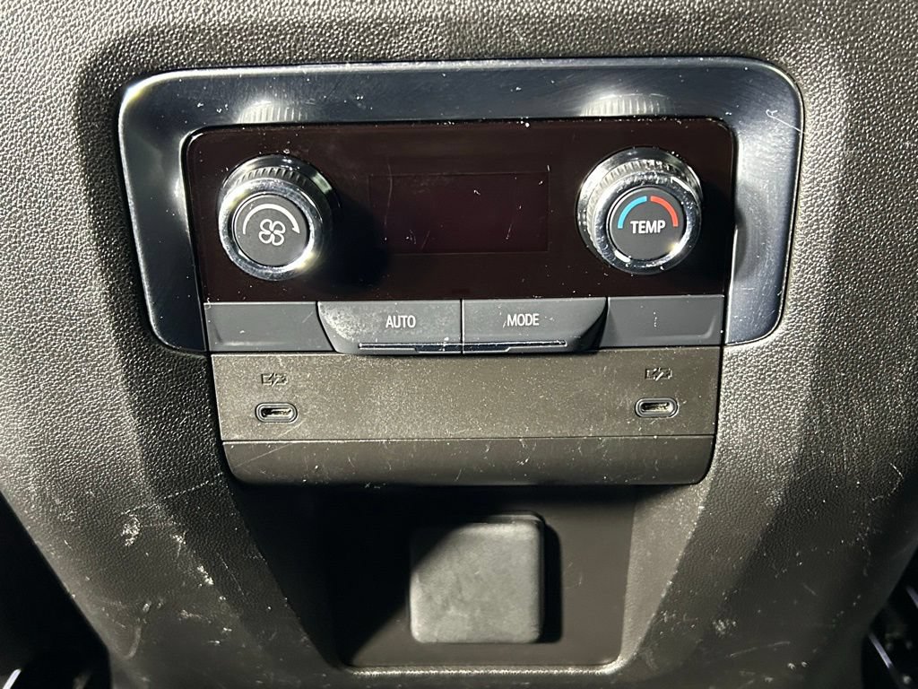 Used 2025 Chevrolet Tahoe LT AWD/4WD image 19