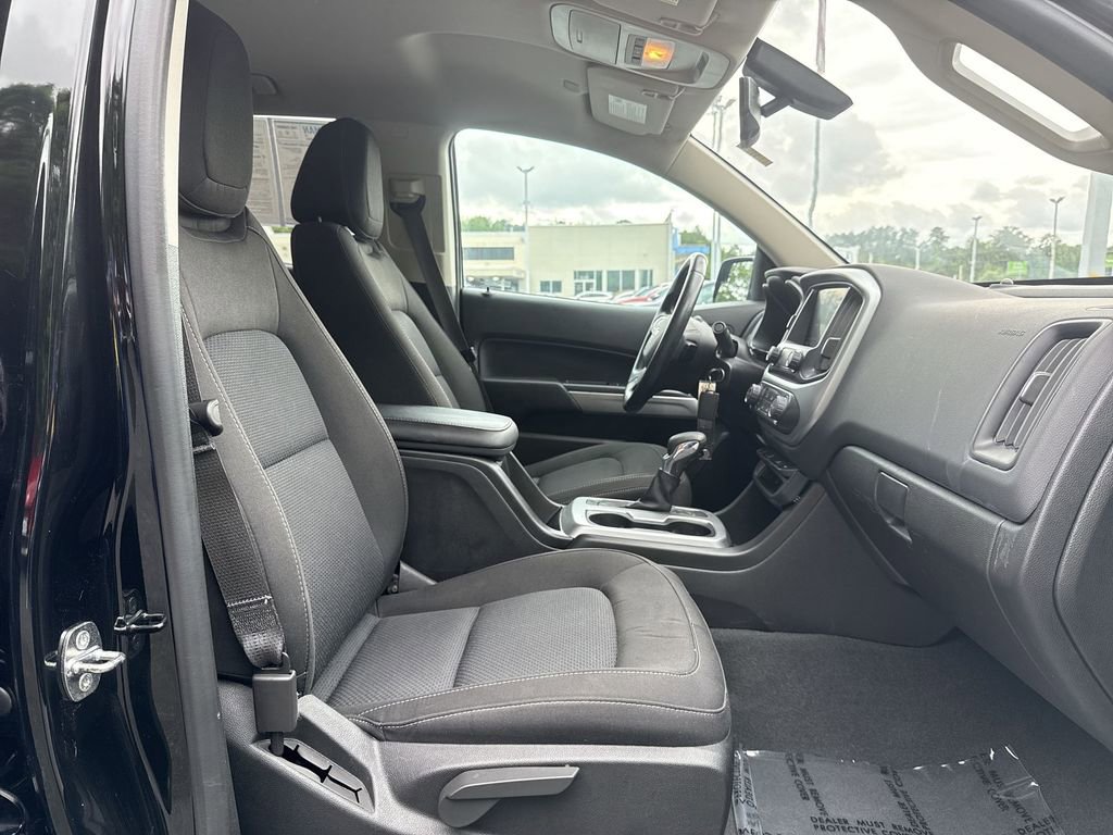 Used 2022 Chevrolet Colorado LT w/ LT Convenience Package AWD/4WD image 25