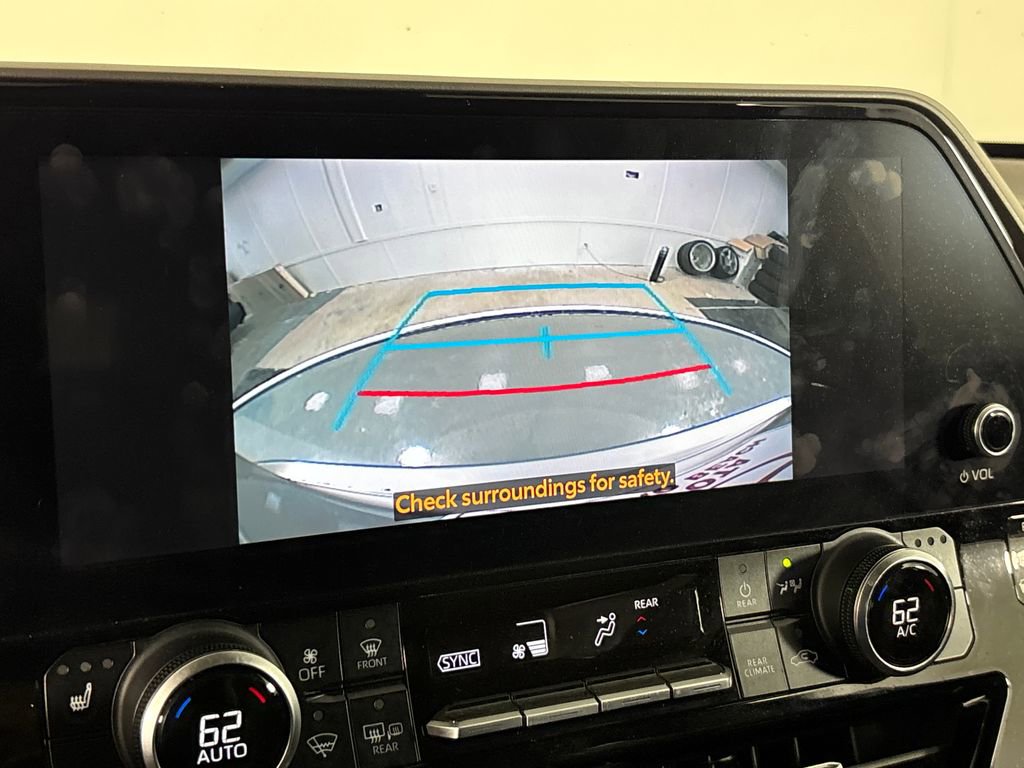 Used 2023 Toyota Highlander XLE image 19