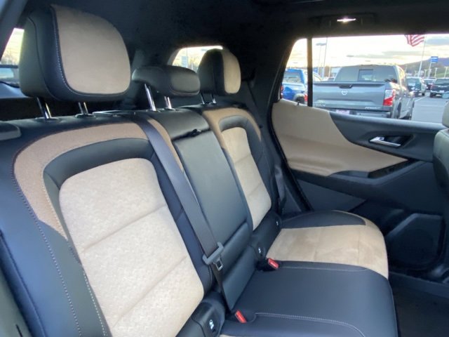 Used 2025 Chevrolet Equinox ACTIV w/ Safety and Technology Package image 25