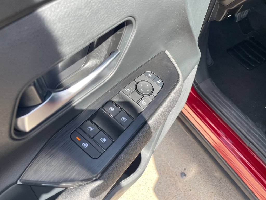 Certified 2025 Nissan Kicks SV FWD image 11