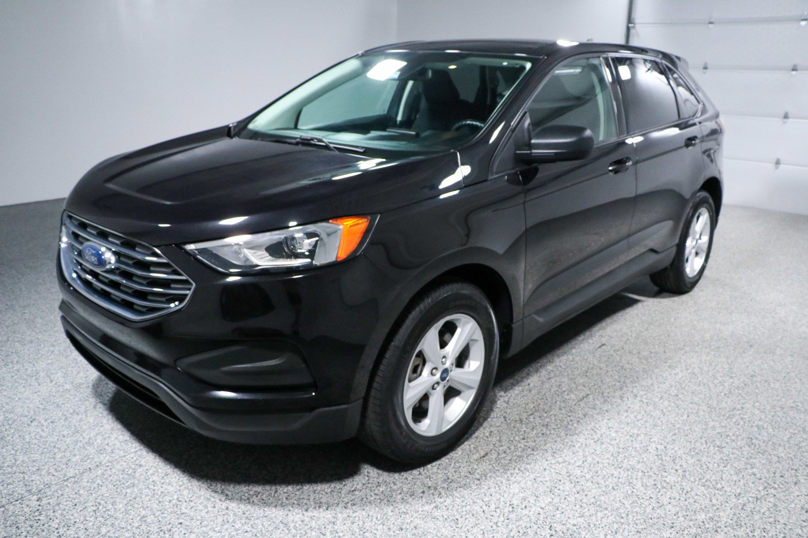 Used 2021 Ford Edge SE image 30
