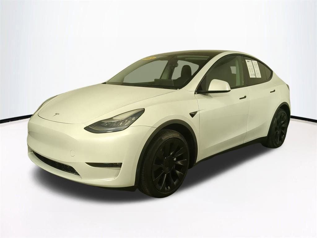 Used 2020 Tesla Model Y Long Range image 9