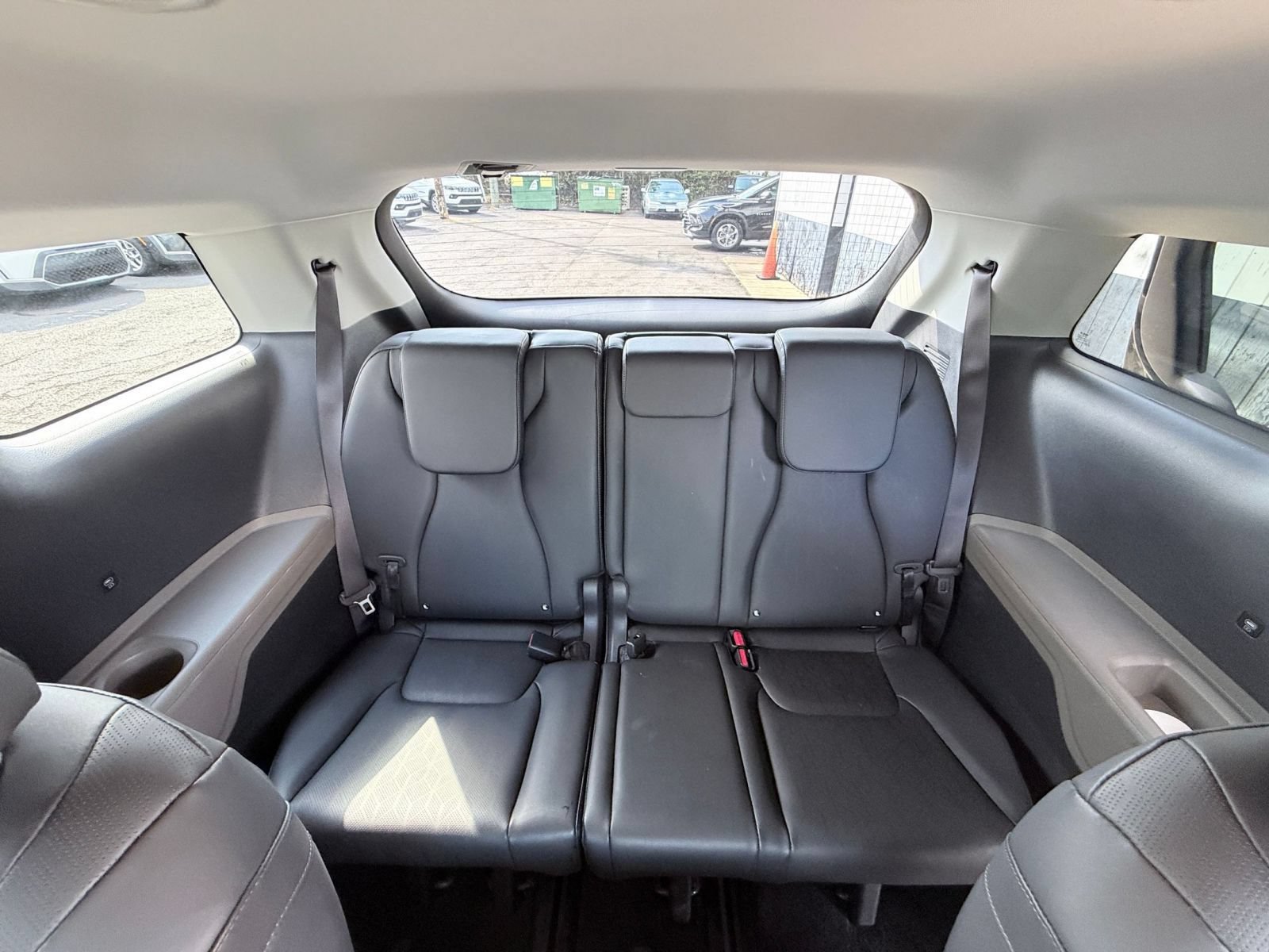Used 2026 Kia Carnival FWD image 31