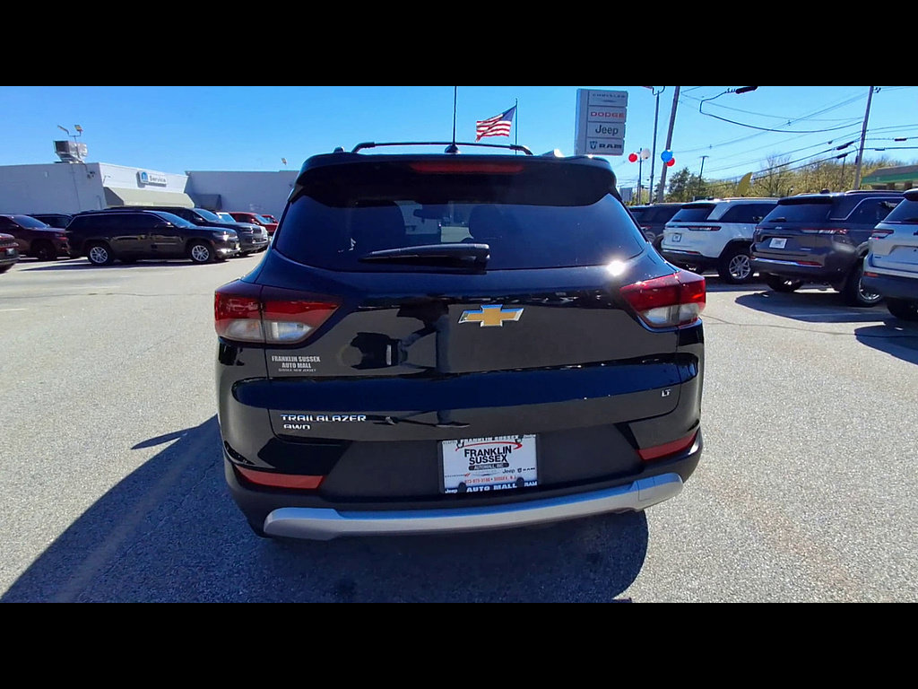 Used 2024 Chevrolet TrailBlazer LT AWD/4WD image 7