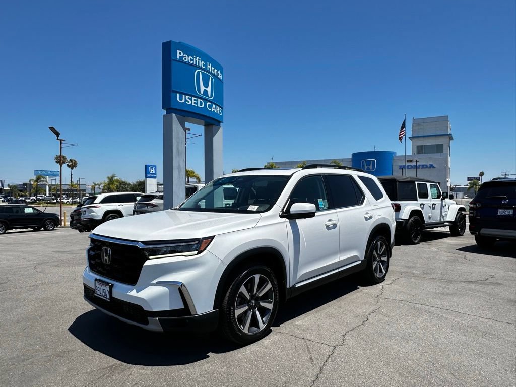 Used 2023 Honda Pilot Elite image 2