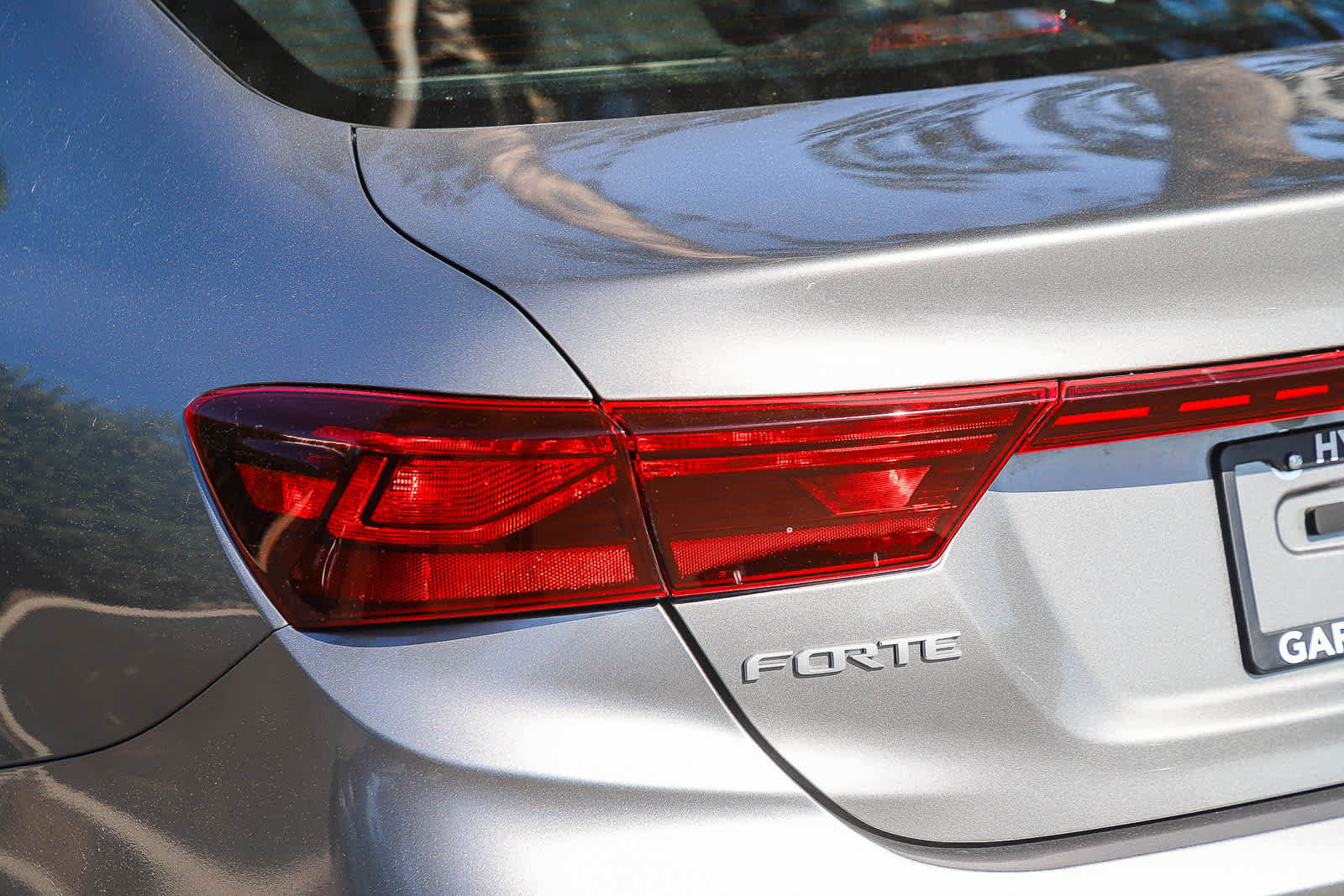Used 2023 Kia Forte LXS FWD image 8