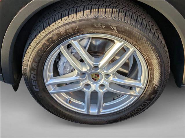Used 2016 Porsche Cayenne image 10
