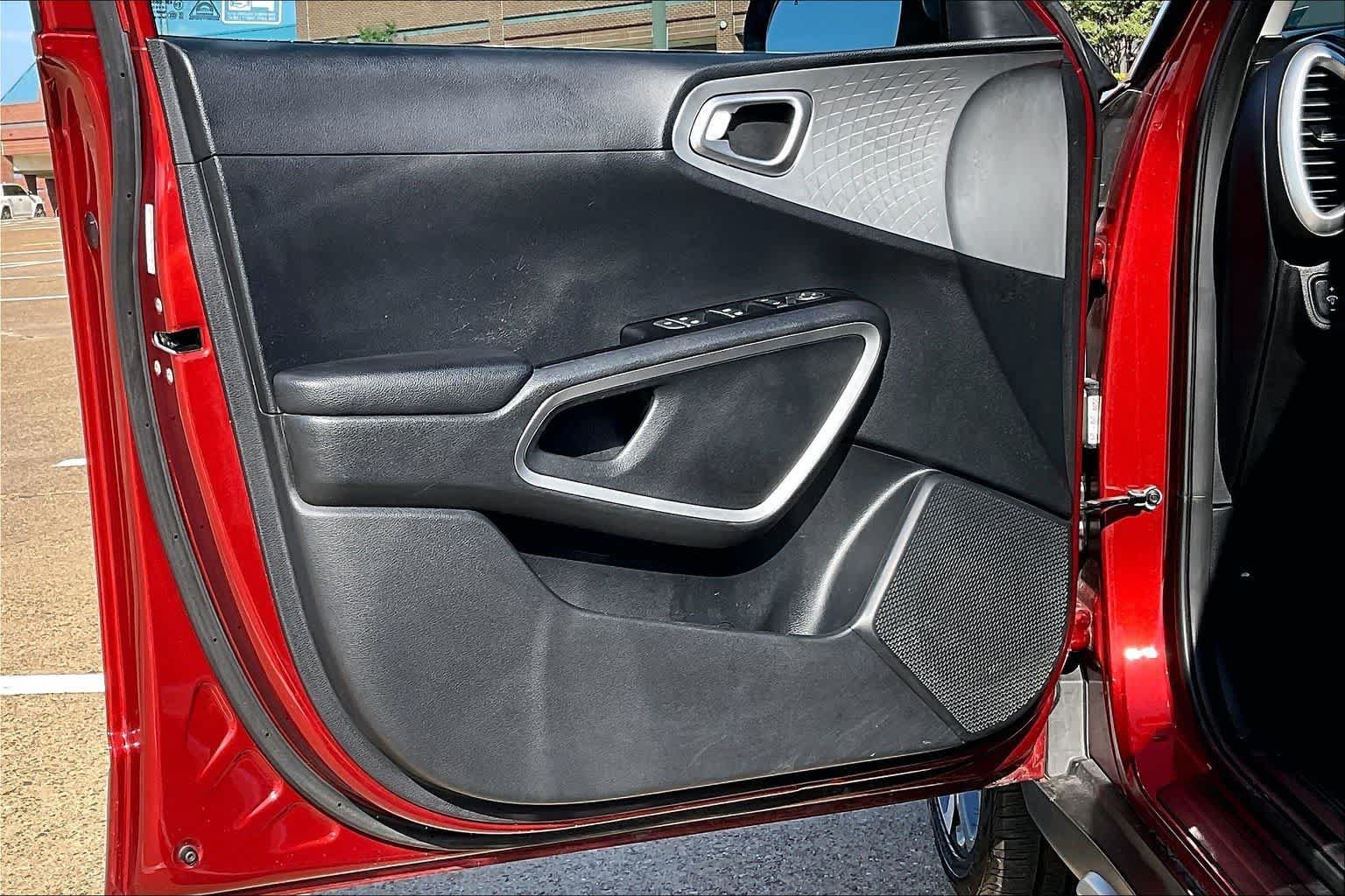 Certified 2021 Kia Soul X-Line FWD image 26