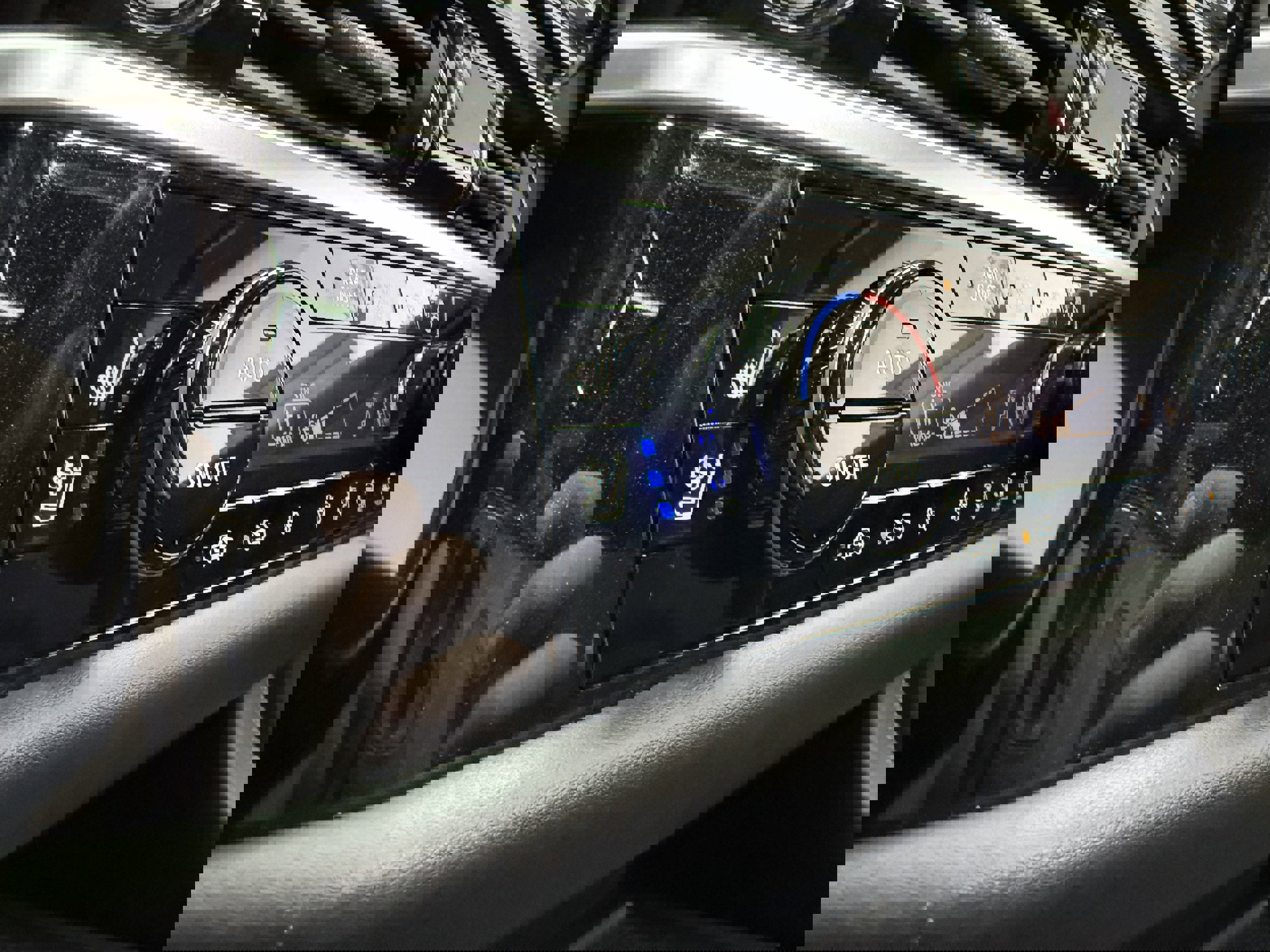 Used 2022 Nissan Pathfinder Platinum image 20