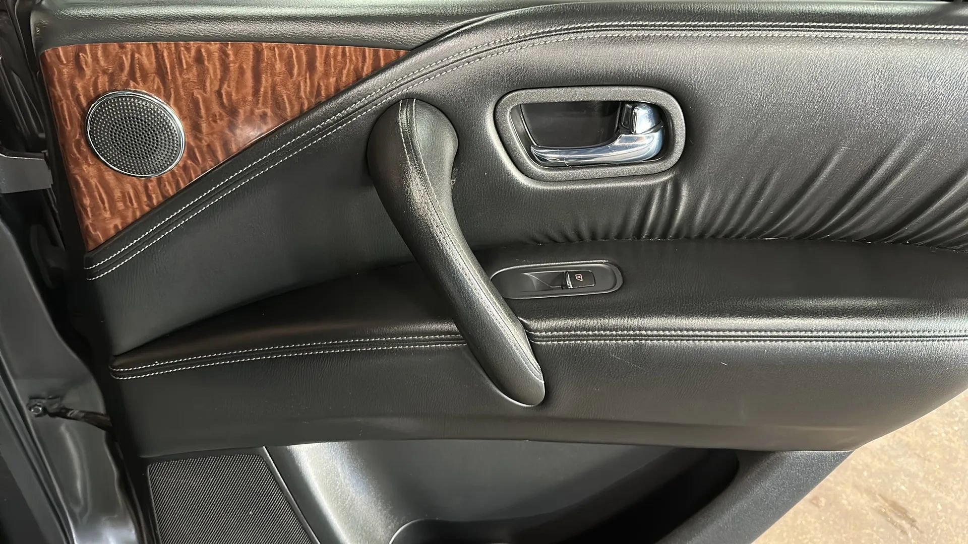 Used 2019 Nissan Armada SL w/ Premium Package image 21