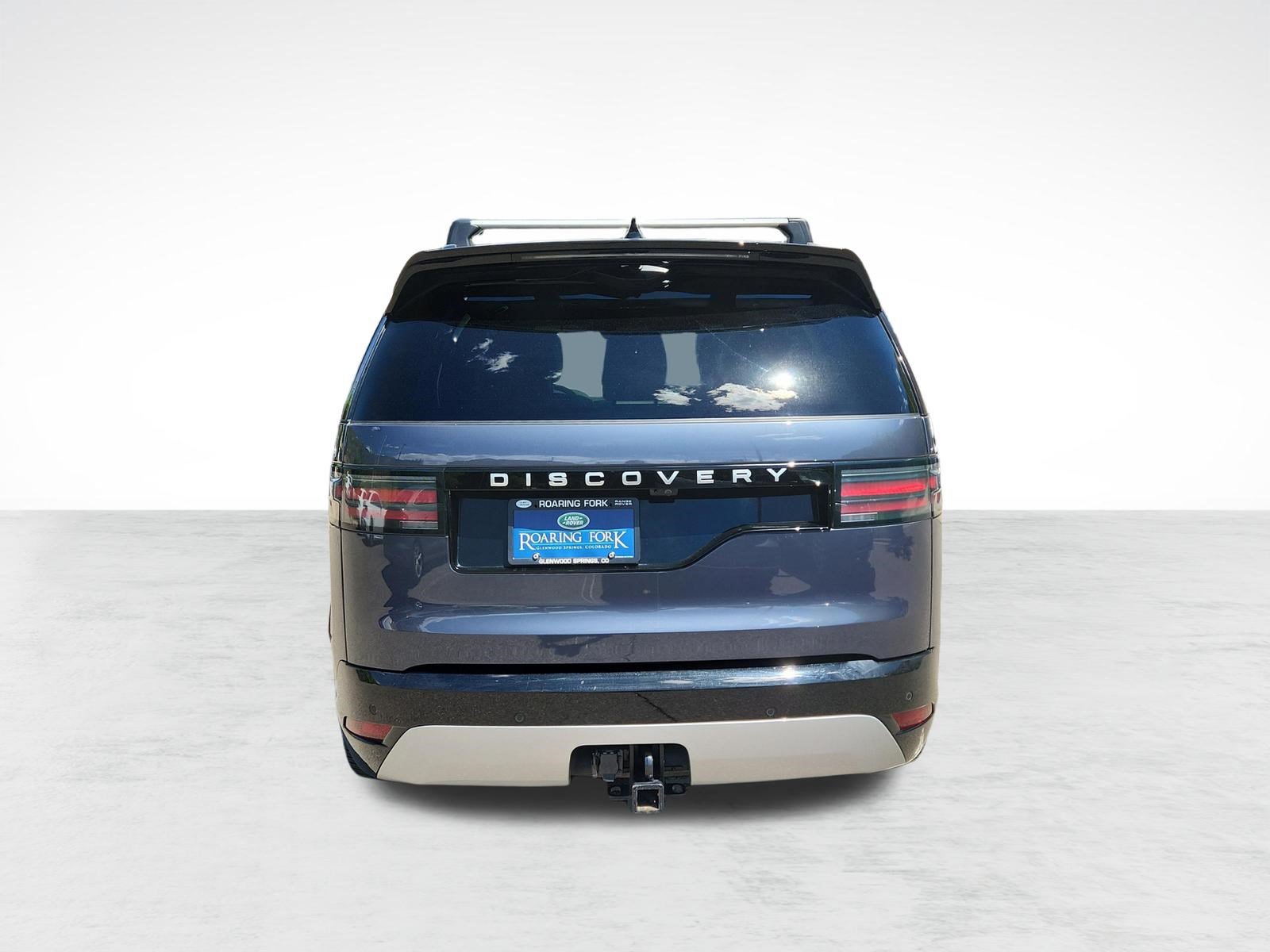 Used 2024 Land Rover Discovery Metropolitan Edition AWD/4WD image 9
