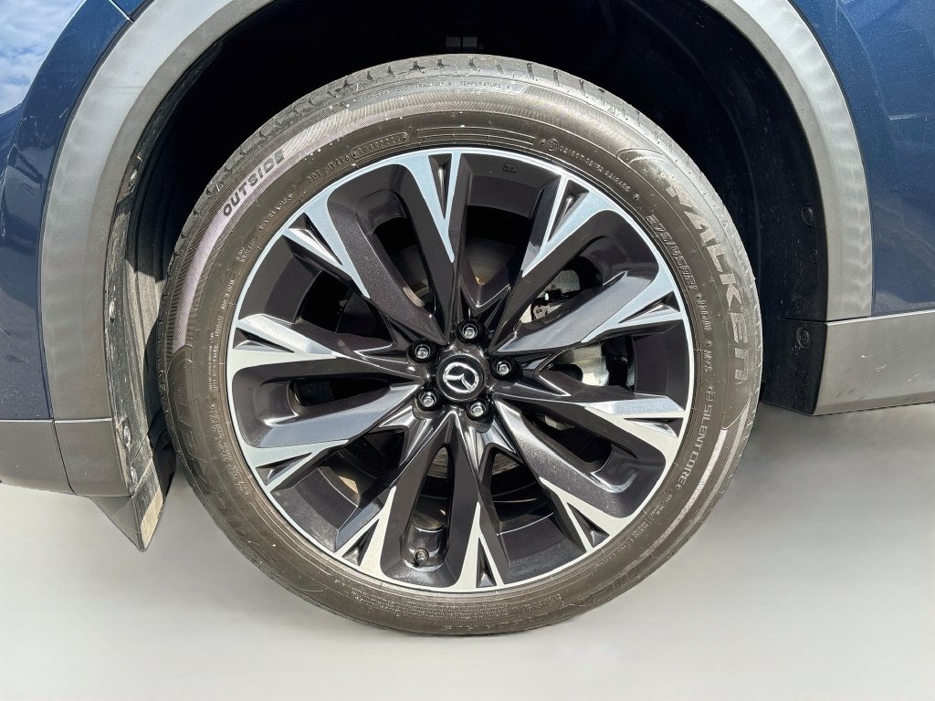 Used 2024 MAZDA CX-90 Plug-In Hybrid w/ Premium Plus AWD/4WD image 34