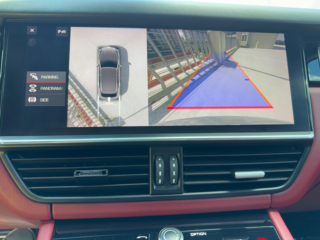 Certified 2021 Porsche Cayenne GTS AWD/4WD image 24