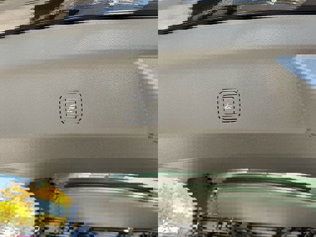 New 2026 Chevrolet Suburban Premier image 34