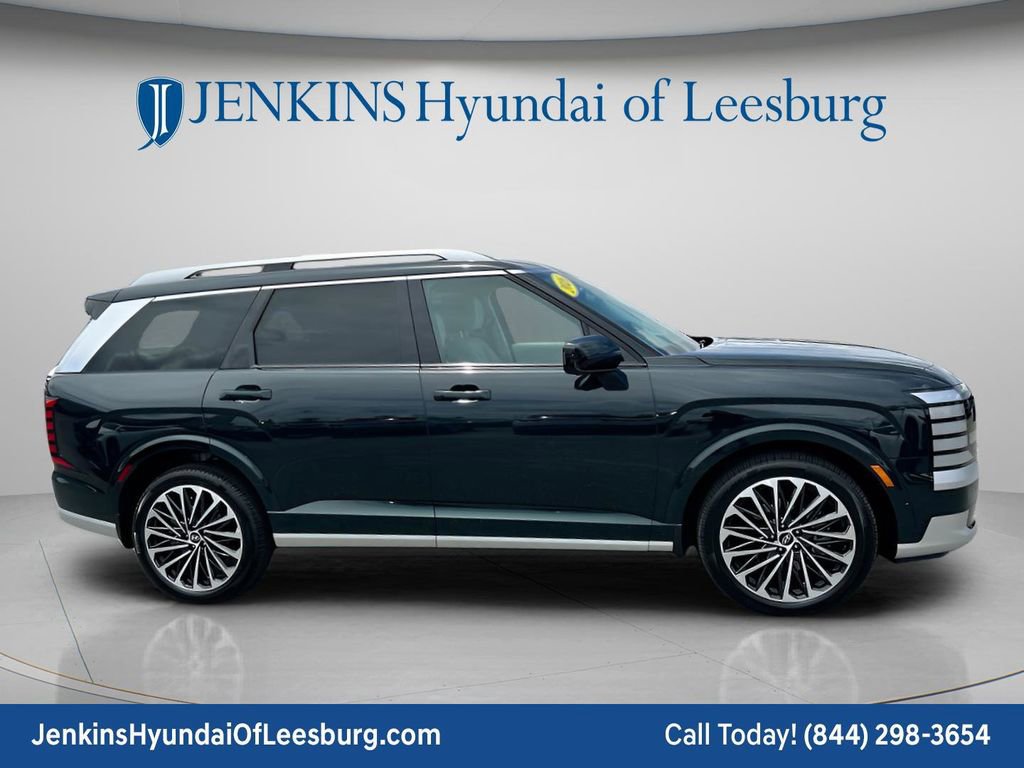 Certified 2026 Hyundai Palisade Calligraphy FWD image 2