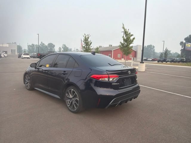 Used 2020 Toyota Corolla SE w/ SE Premium Package FWD image 3