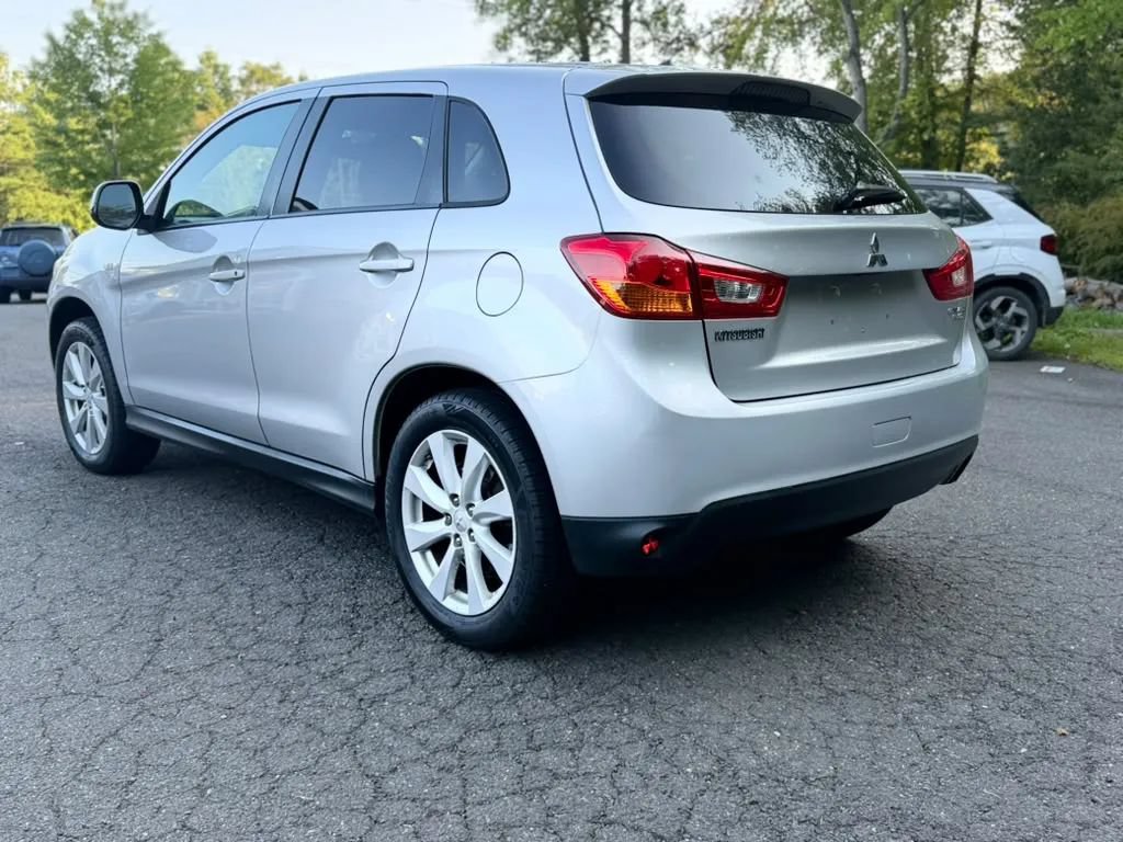 Used 2013 Mitsubishi Outlander Sport ES AWD/4WD image 5