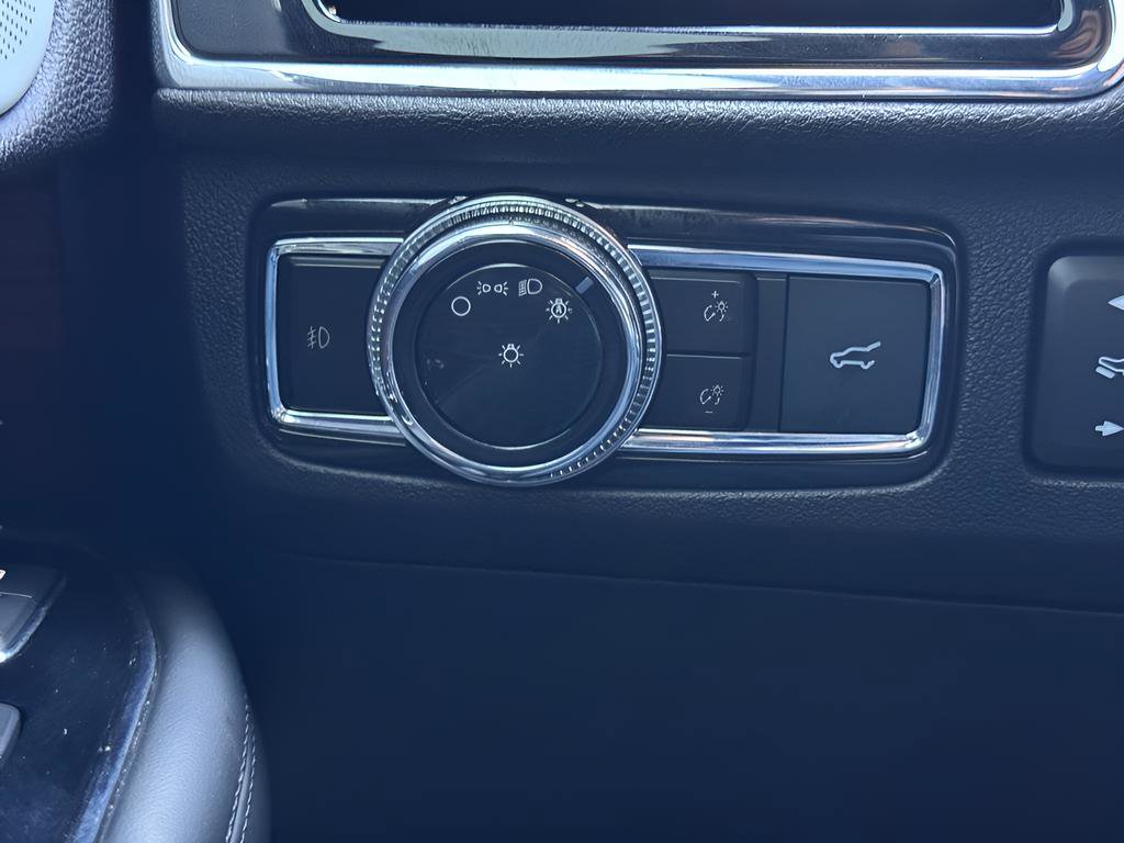Used 2021 Lincoln Navigator Reserve AWD/4WD image 40