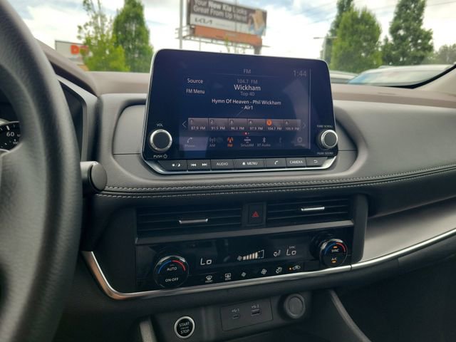 Used 2023 Nissan Rogue SV FWD image 20