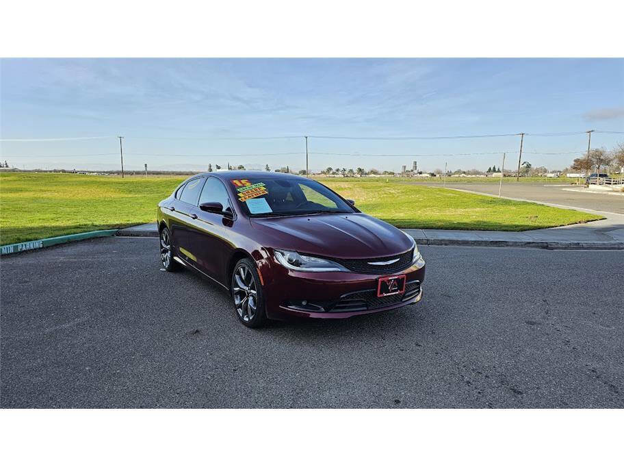 Used 2015 Chrysler 200 S w/ Navigation & Sound Group I image 1
