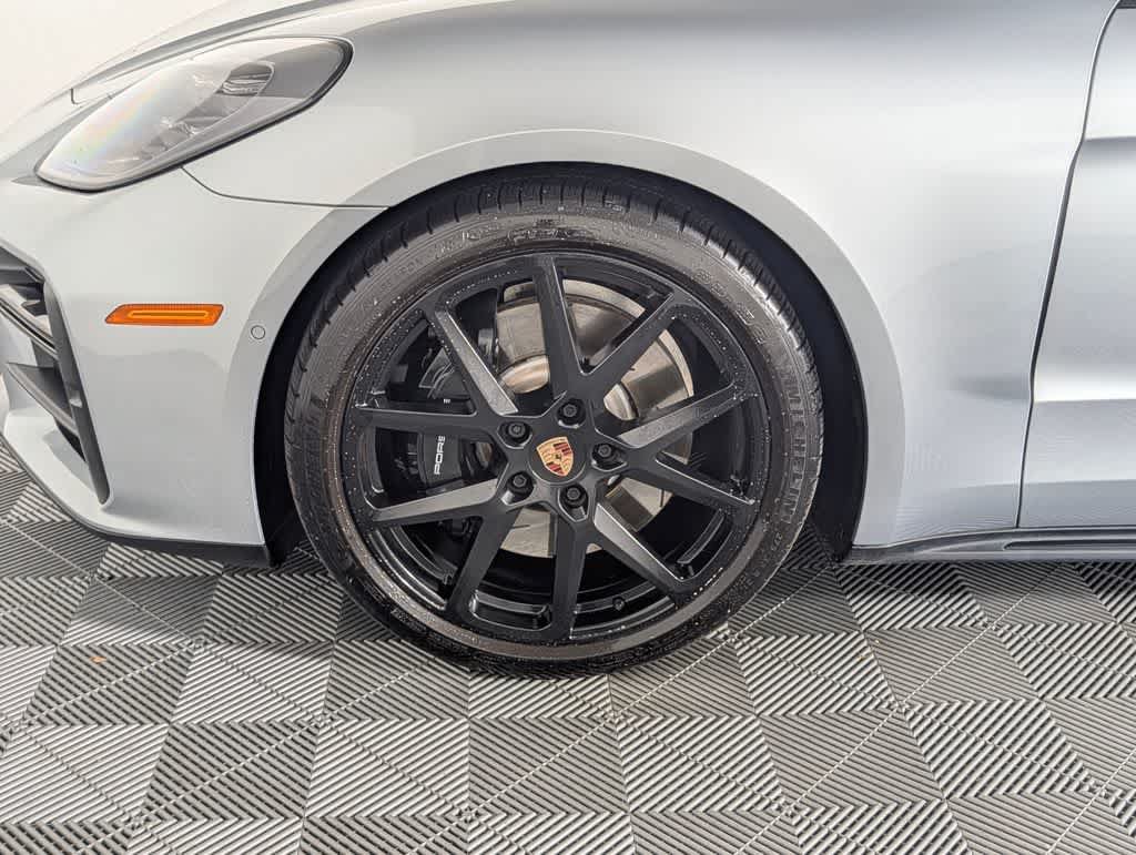 Used 2026 Porsche Panamera GTS AWD/4WD image 11