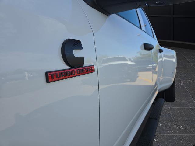 New 2026 RAM 3500 Tradesman AWD/4WD image 39