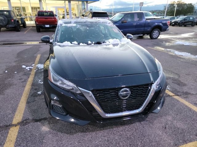 Used 2020 Nissan Altima 2.0 SR image 2