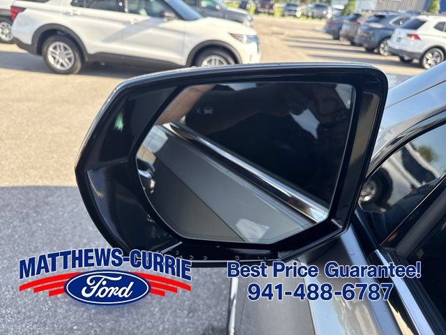 Used 2024 Chevrolet Tahoe High Country w/ Advanced Technology Package RWD image 8